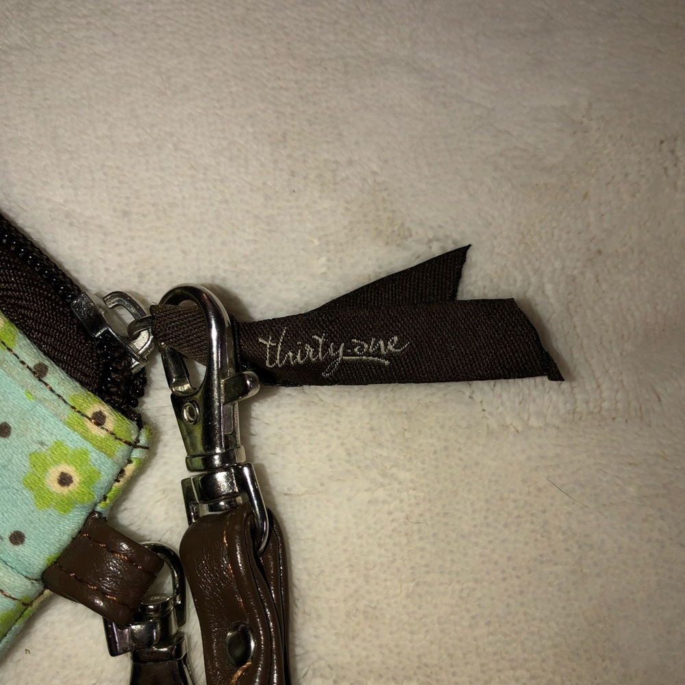 Thirty-One Floral Wristlet - Picture 5 of 5